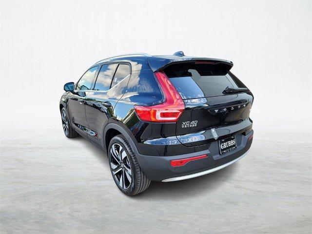 new 2024 Volvo XC40 car, priced at $45,657