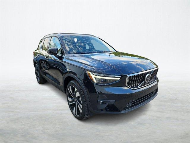 new 2024 Volvo XC40 car, priced at $45,657