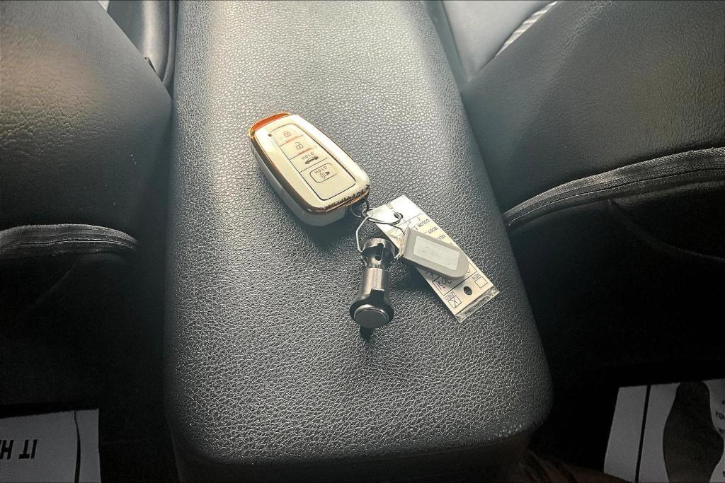 used 2024 Toyota Camry Hybrid car, priced at $28,105