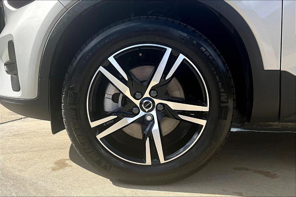 used 2025 Volvo XC40 car, priced at $31,195