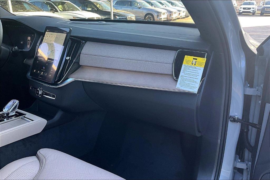 new 2026 Volvo XC90 car, priced at $77,370