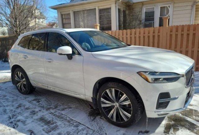 used 2022 Volvo XC60 car, priced at $38,789