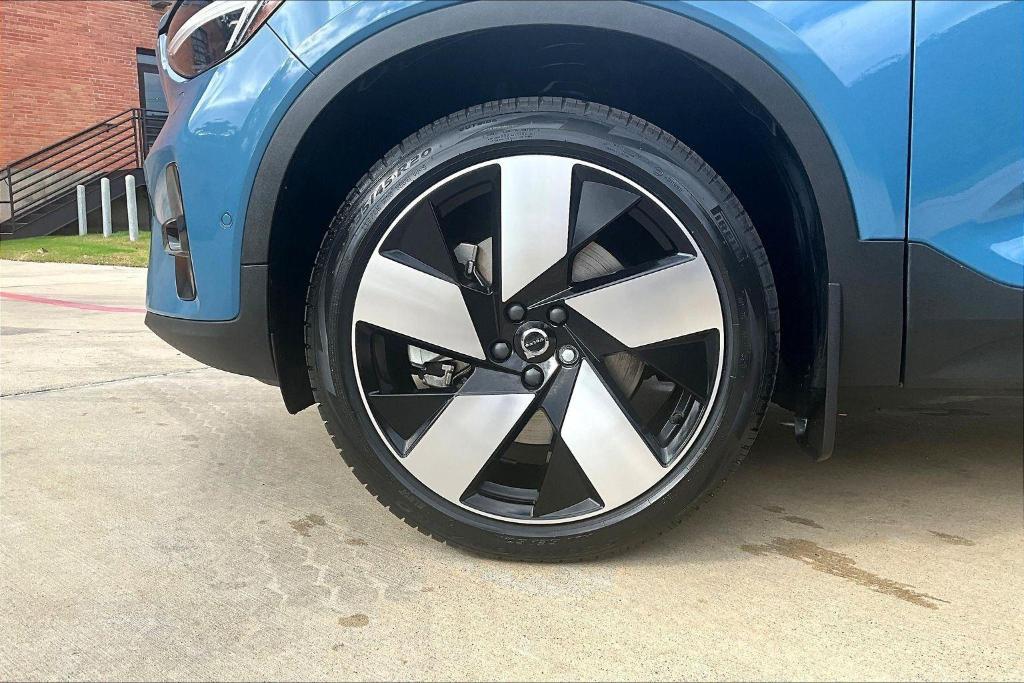 used 2023 Volvo C40 Recharge Pure Electric car, priced at $30,477