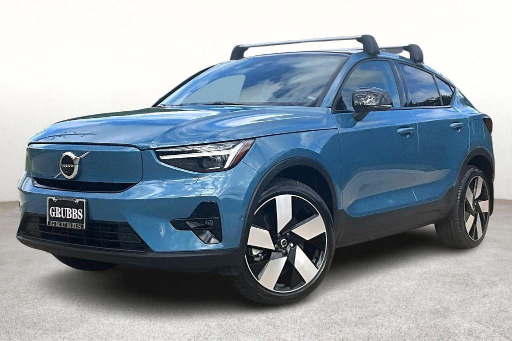 used 2023 Volvo C40 Recharge Pure Electric car, priced at $33,285