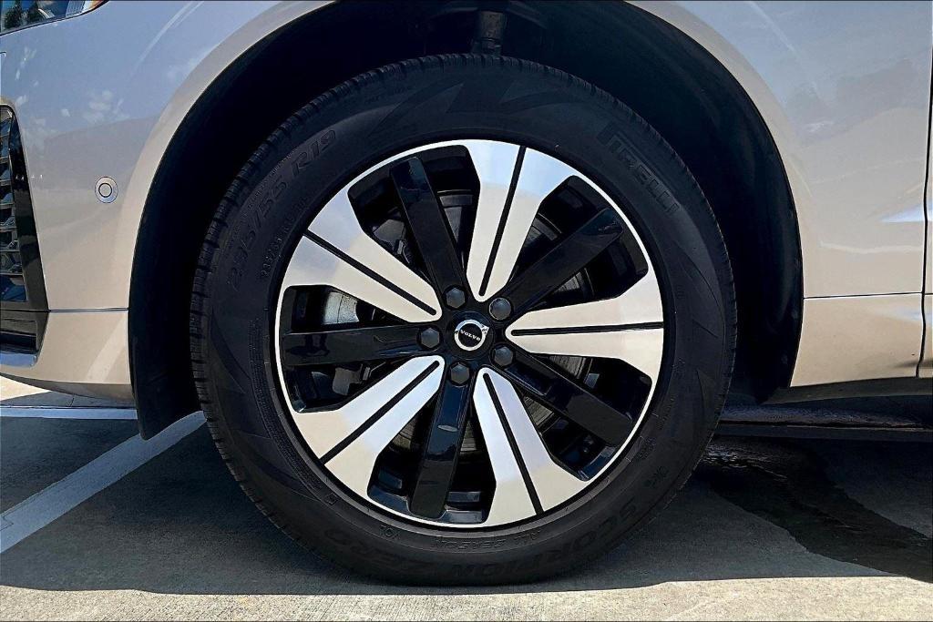 new 2025 Volvo XC60 Plug-In Hybrid car, priced at $49,536