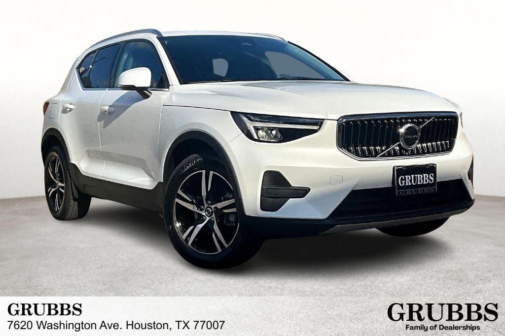 used 2025 Volvo XC40 car, priced at $31,519