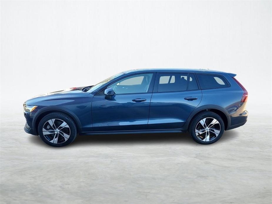 used 2022 Volvo V60 Cross Country car, priced at $33,295