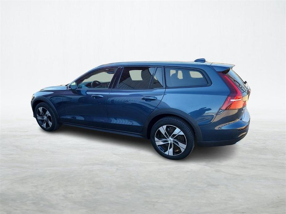 used 2022 Volvo V60 Cross Country car, priced at $33,295