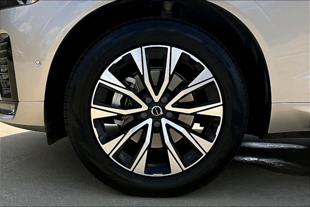 used 2025 Volvo XC60 car, priced at $39,181