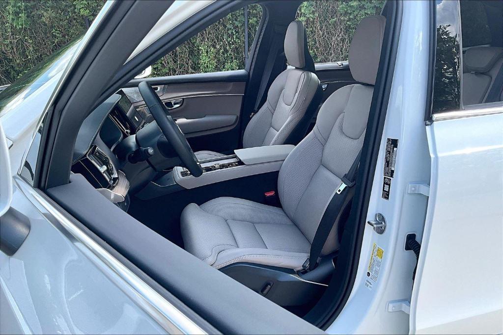 new 2026 Volvo XC90 car, priced at $82,275