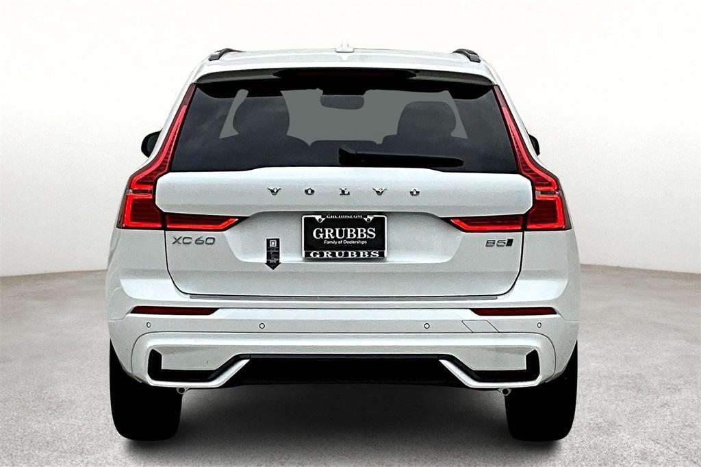 new 2025 Volvo XC60 car, priced at $49,935