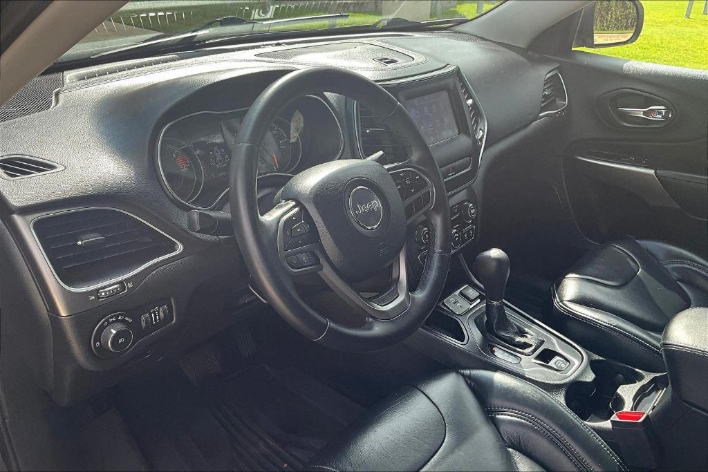 used 2019 Jeep Cherokee car, priced at $19,614