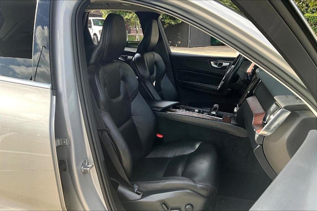 used 2023 Volvo XC60 car, priced at $32,280