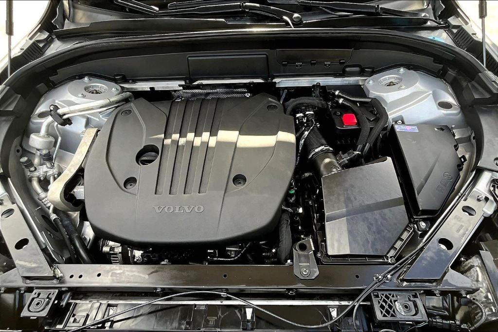 used 2023 Volvo XC60 car, priced at $32,280