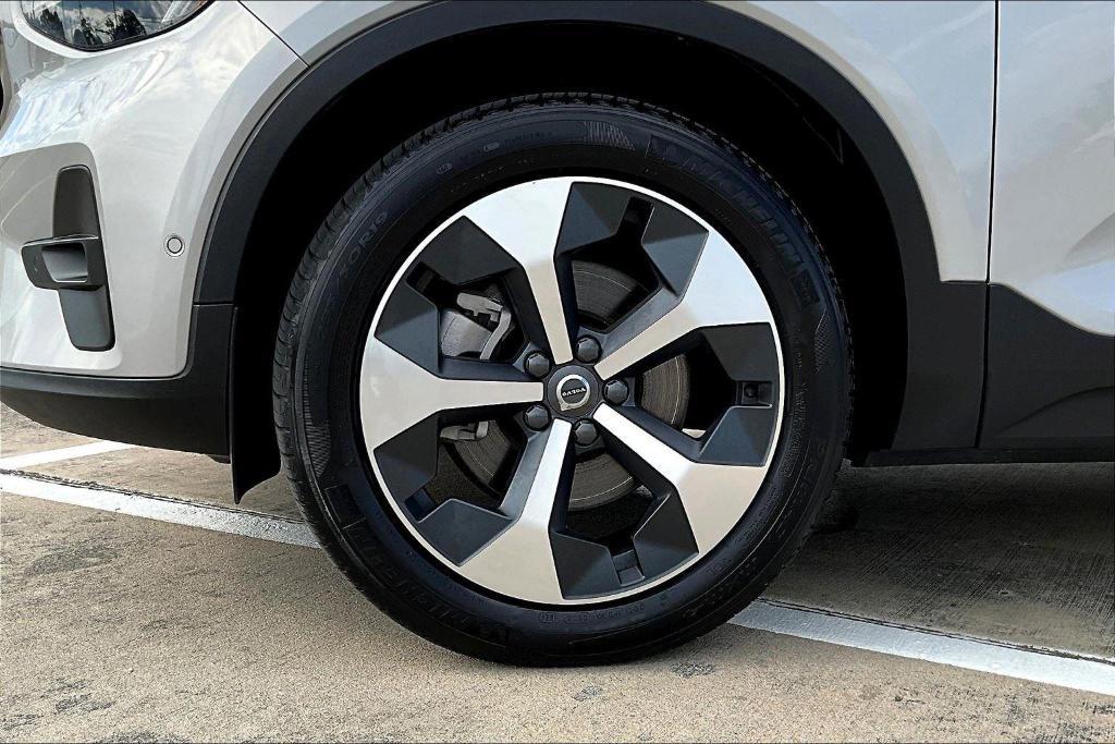 used 2025 Volvo XC40 car, priced at $41,115