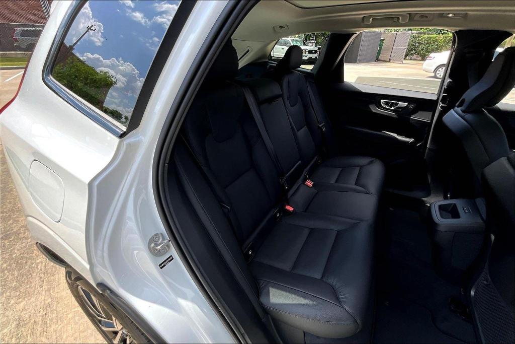 new 2025 Volvo XC60 car, priced at $54,560