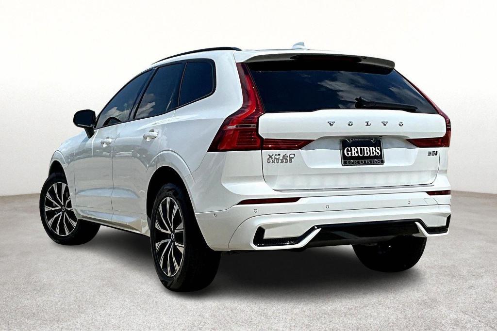 new 2025 Volvo XC60 car, priced at $54,560