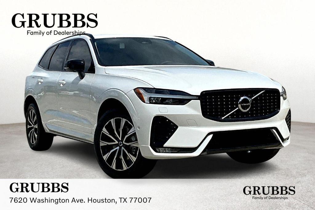 new 2025 Volvo XC60 car, priced at $54,560