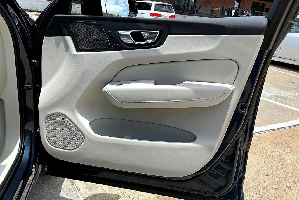 new 2025 Volvo XC60 Plug-In Hybrid car, priced at $70,685