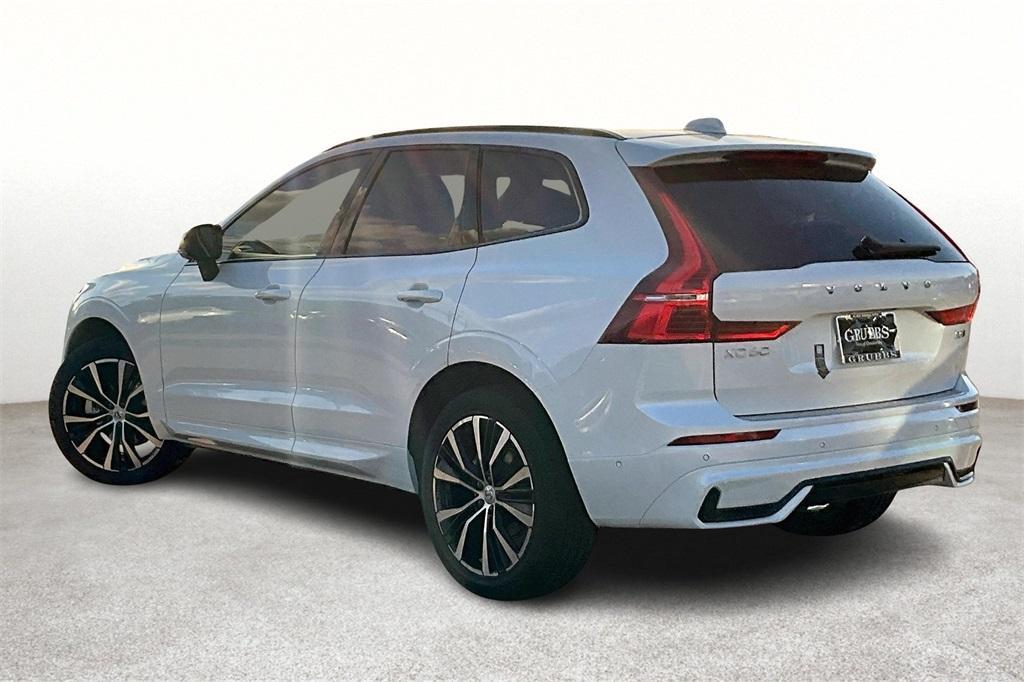 new 2025 Volvo XC60 car, priced at $59,835