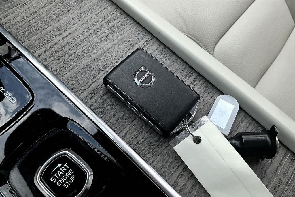 used 2023 Volvo XC90 car, priced at $40,447