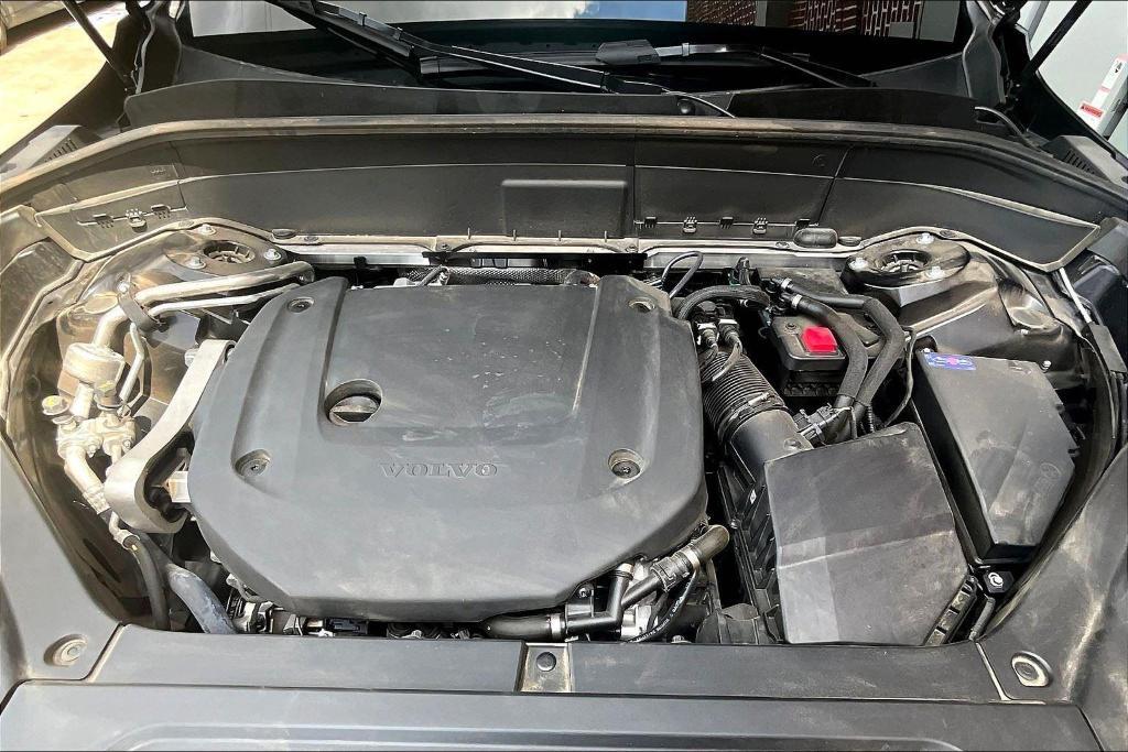 used 2025 Volvo XC90 car, priced at $61,903