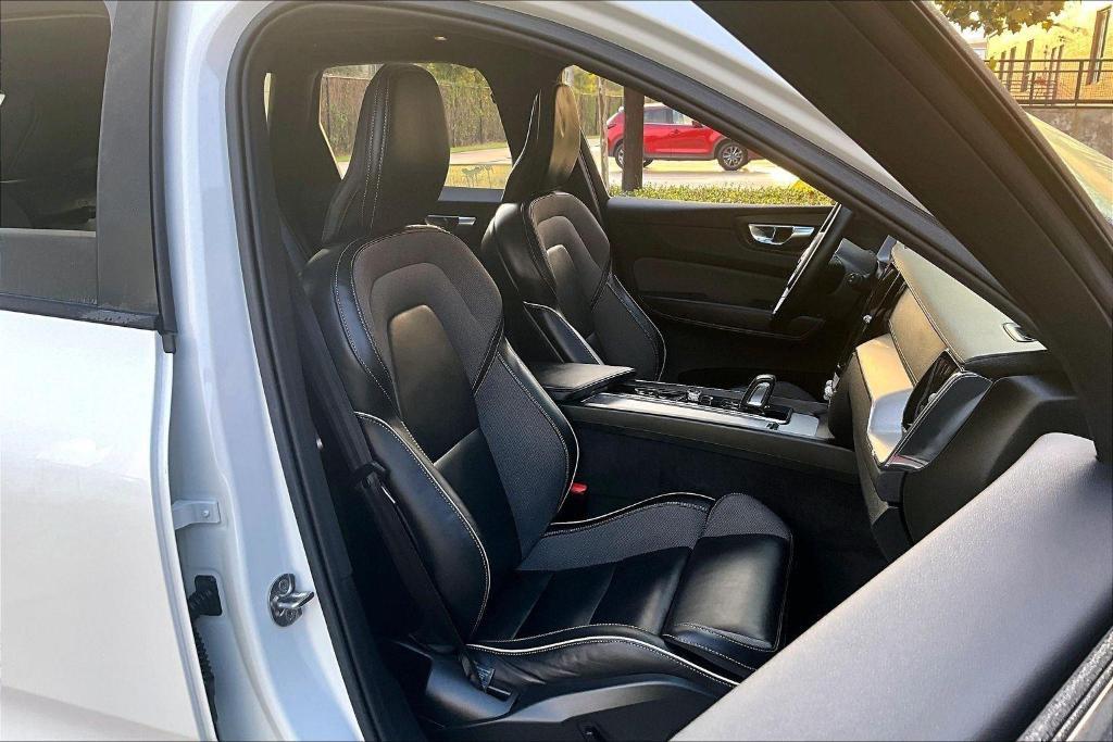 used 2022 Volvo XC60 Recharge Plug-In Hybrid car, priced at $41,788