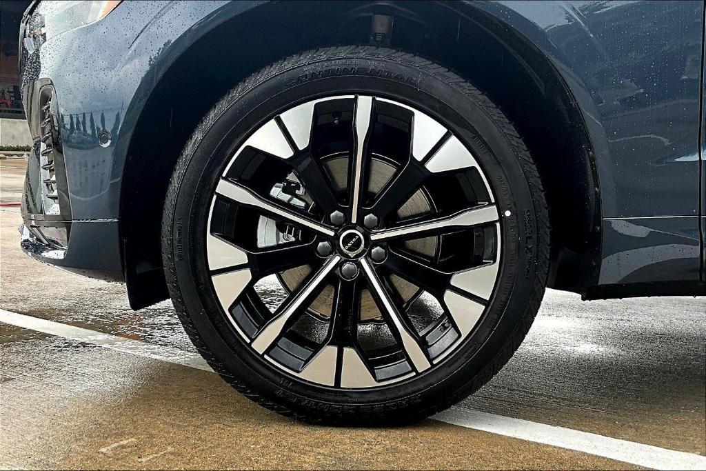 new 2026 Volvo XC60 car, priced at $57,235