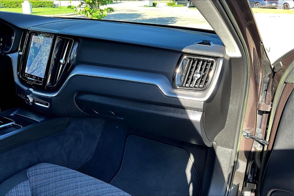 used 2022 Volvo XC60 car, priced at $33,220