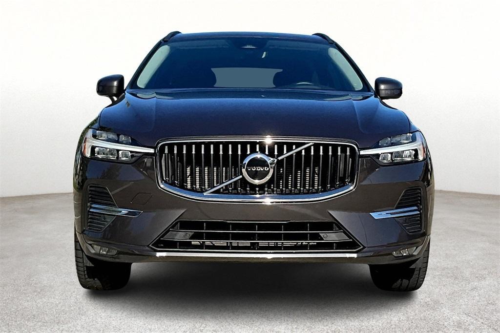used 2022 Volvo XC60 car, priced at $34,401
