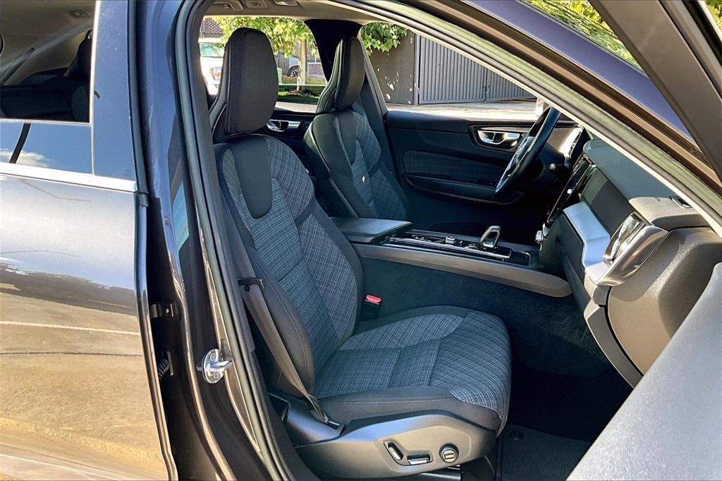 used 2022 Volvo XC60 car, priced at $34,401
