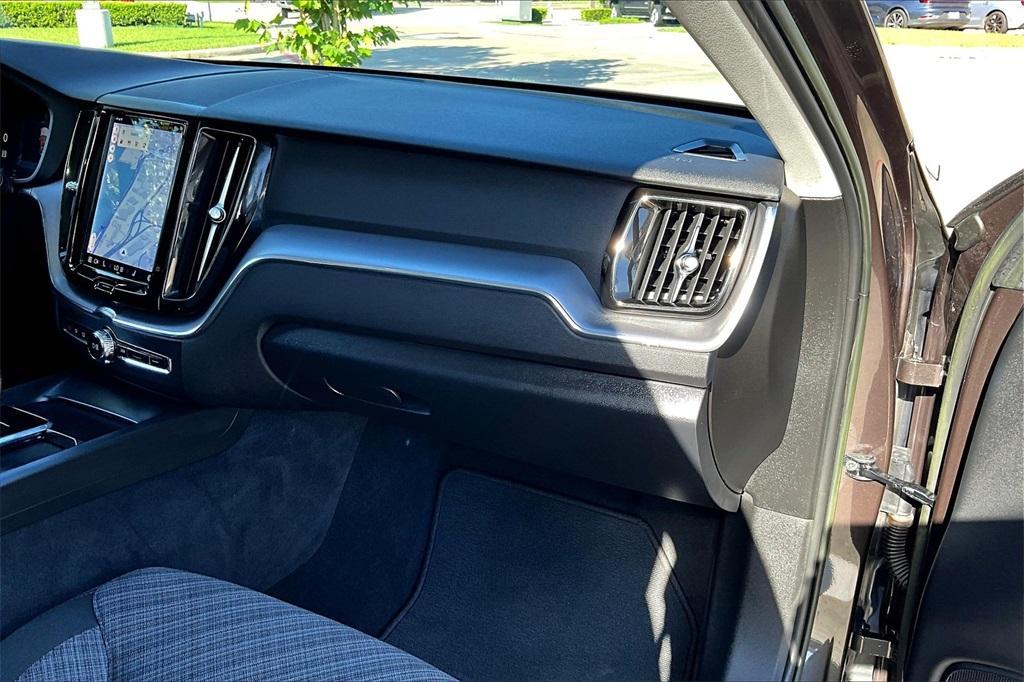used 2022 Volvo XC60 car, priced at $34,401