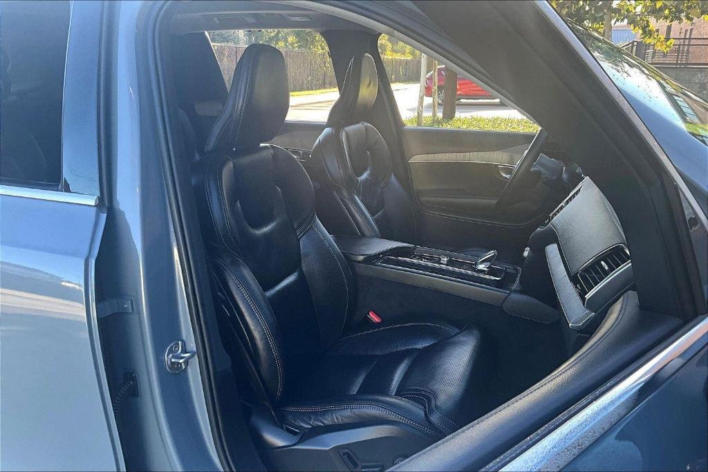 used 2023 Volvo XC90 Recharge Plug-In Hybrid car, priced at $45,000