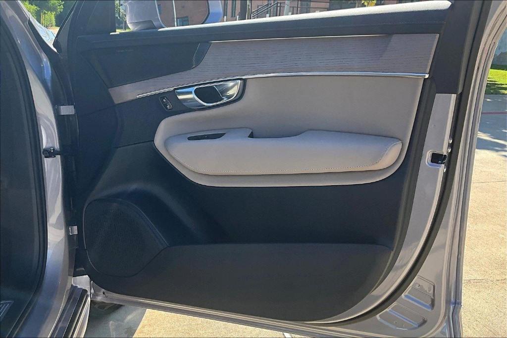 new 2026 Volvo XC90 car, priced at $73,320