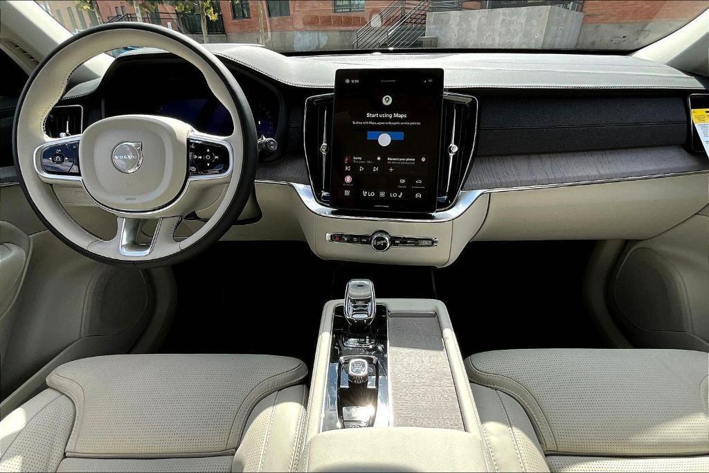 new 2026 Volvo XC90 car, priced at $77,985