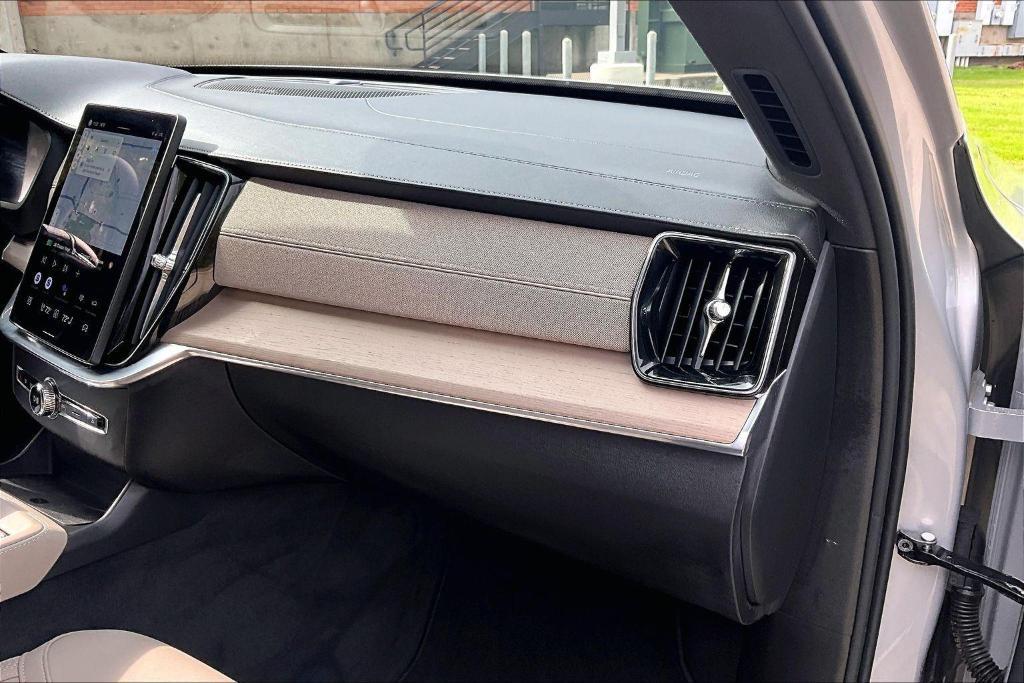 used 2025 Volvo XC90 car, priced at $50,819