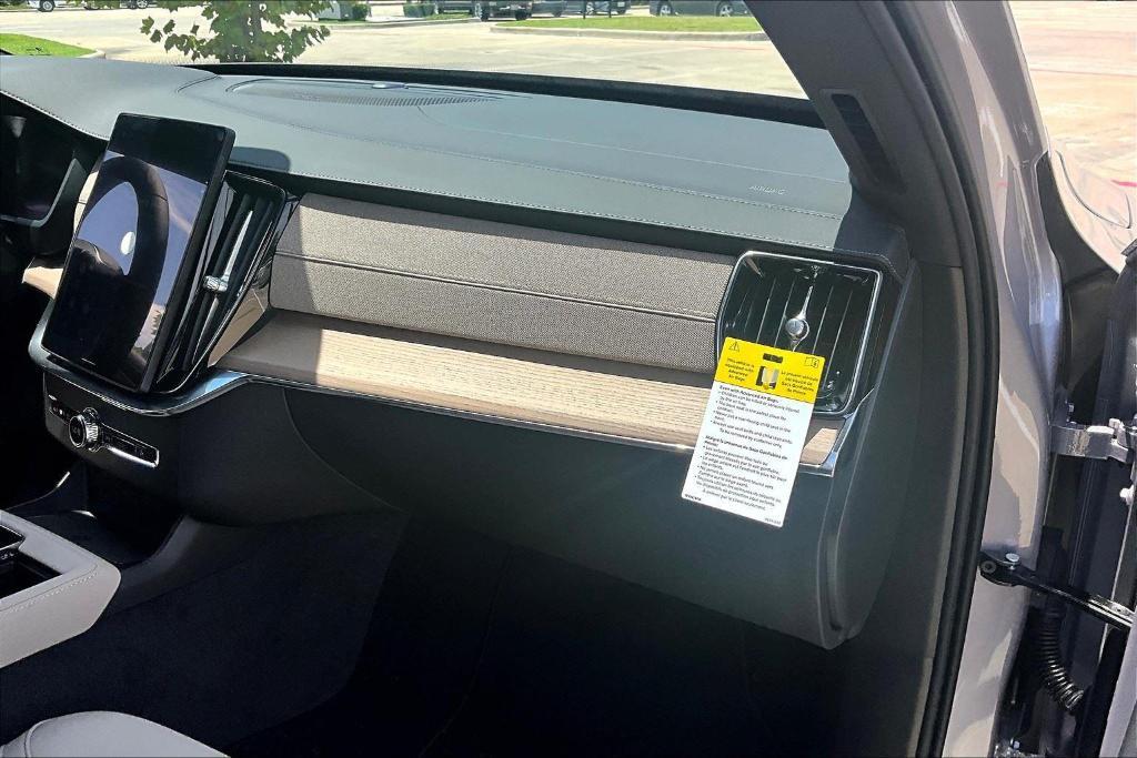 new 2026 Volvo XC90 car, priced at $71,825