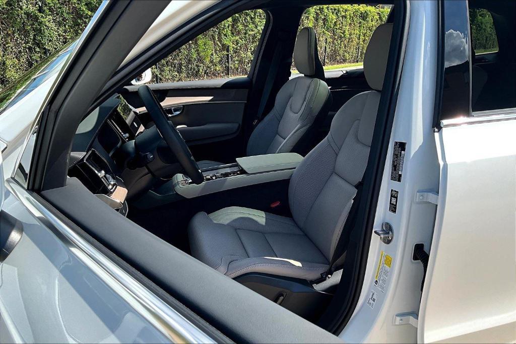 new 2026 Volvo XC90 car, priced at $76,875