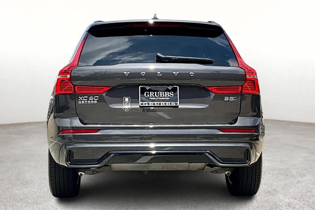 new 2025 Volvo XC60 car, priced at $49,935