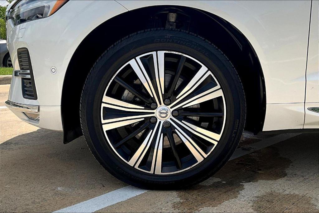 used 2022 Volvo XC60 car, priced at $43,230