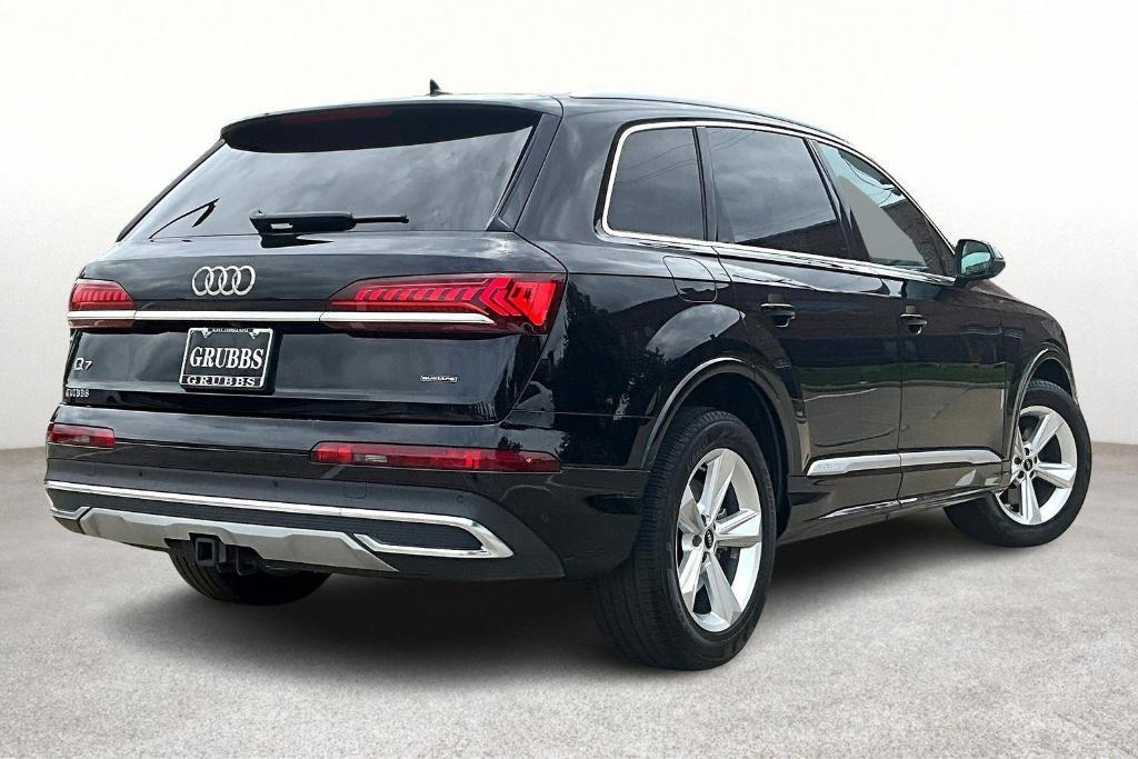 used 2023 Audi Q7 car, priced at $40,000