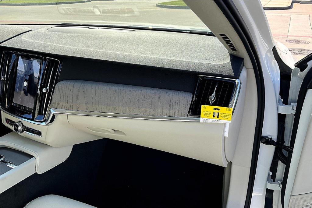 new 2025 Volvo V90 Cross Country car, priced at $63,365