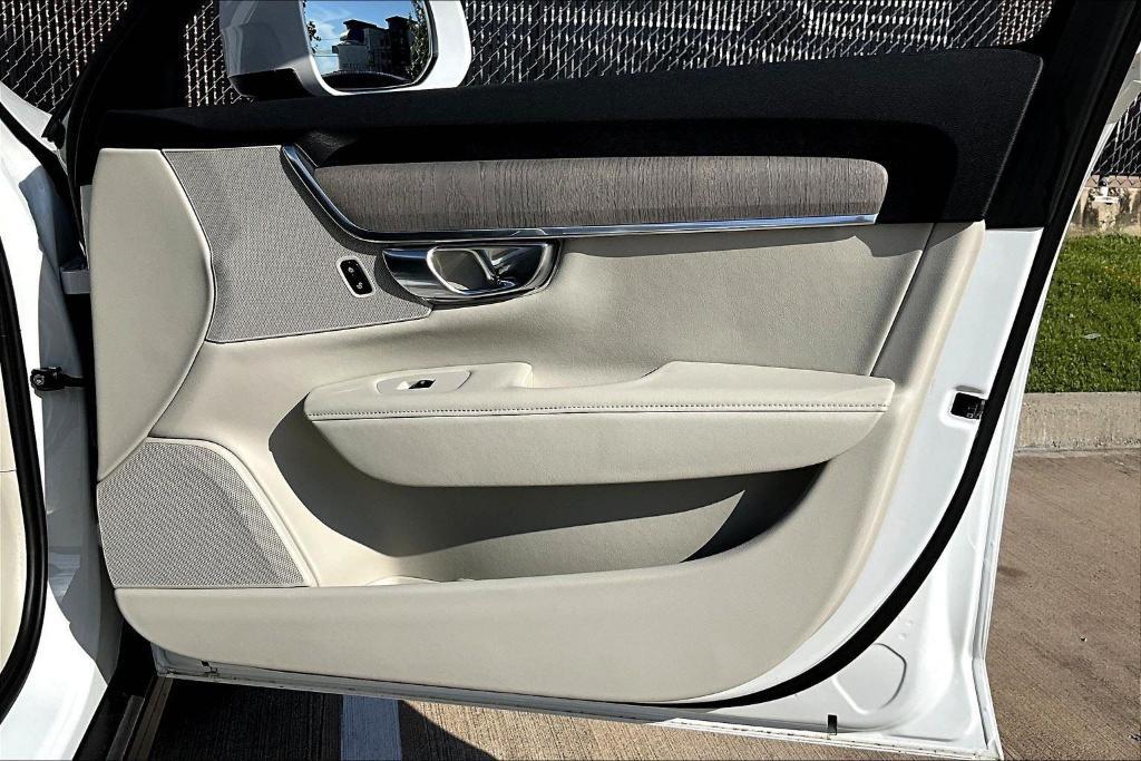 new 2025 Volvo V90 Cross Country car, priced at $63,365