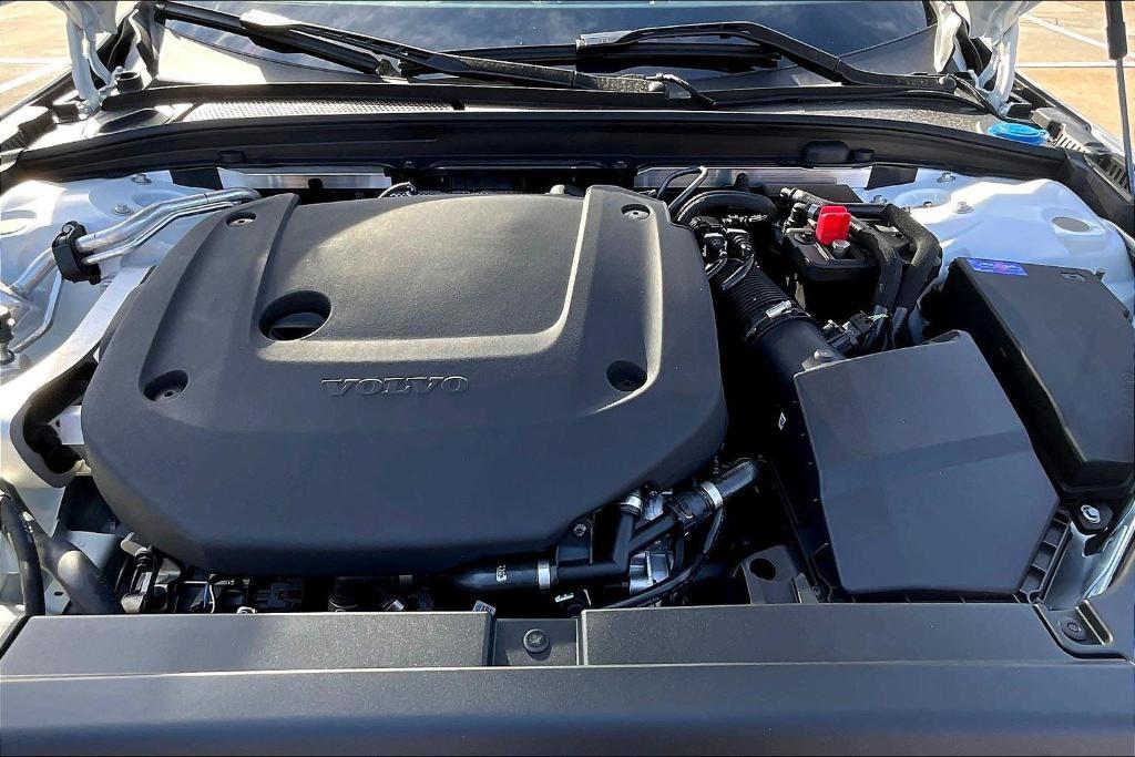 new 2025 Volvo V90 Cross Country car, priced at $59,365
