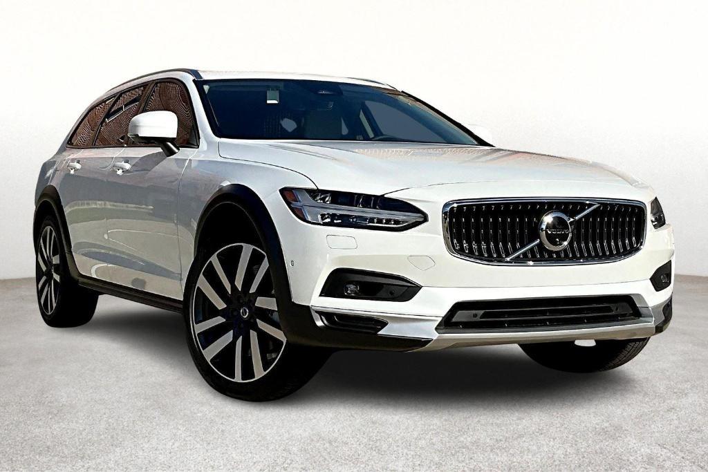 new 2025 Volvo V90 Cross Country car, priced at $59,365