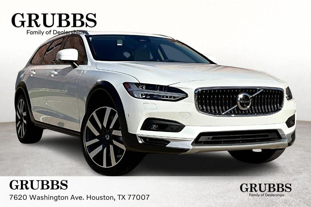 new 2025 Volvo V90 Cross Country car, priced at $63,365