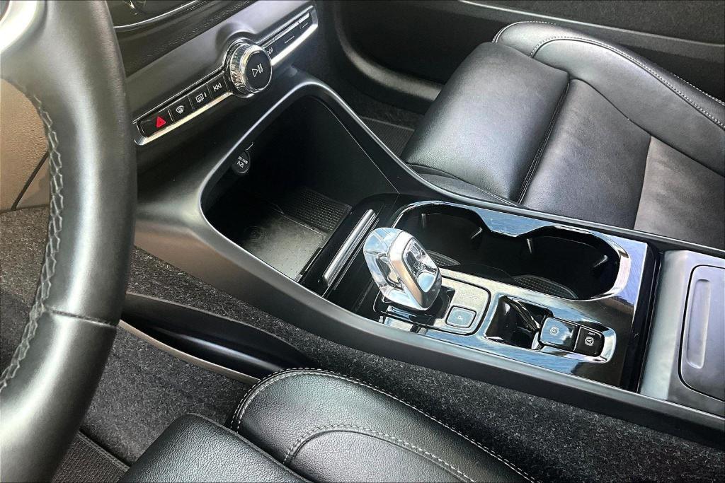 used 2025 Volvo XC40 car, priced at $32,962
