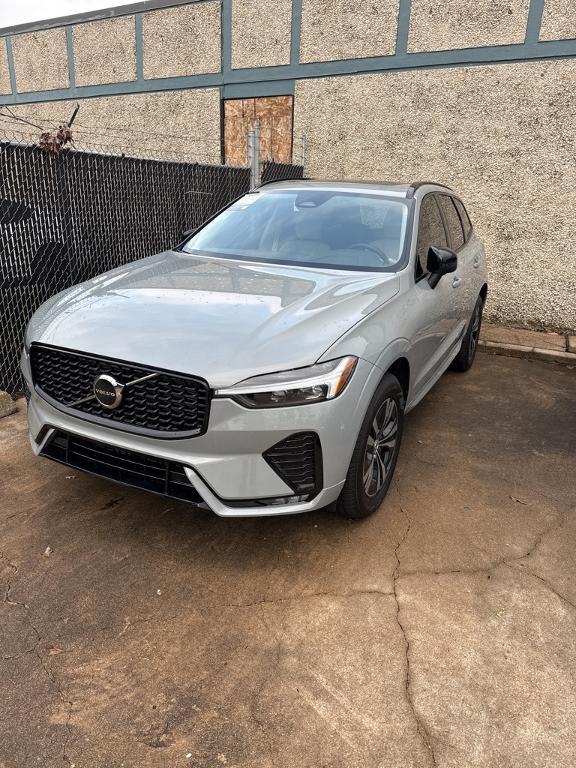 new 2025 Volvo XC60 car, priced at $49,135