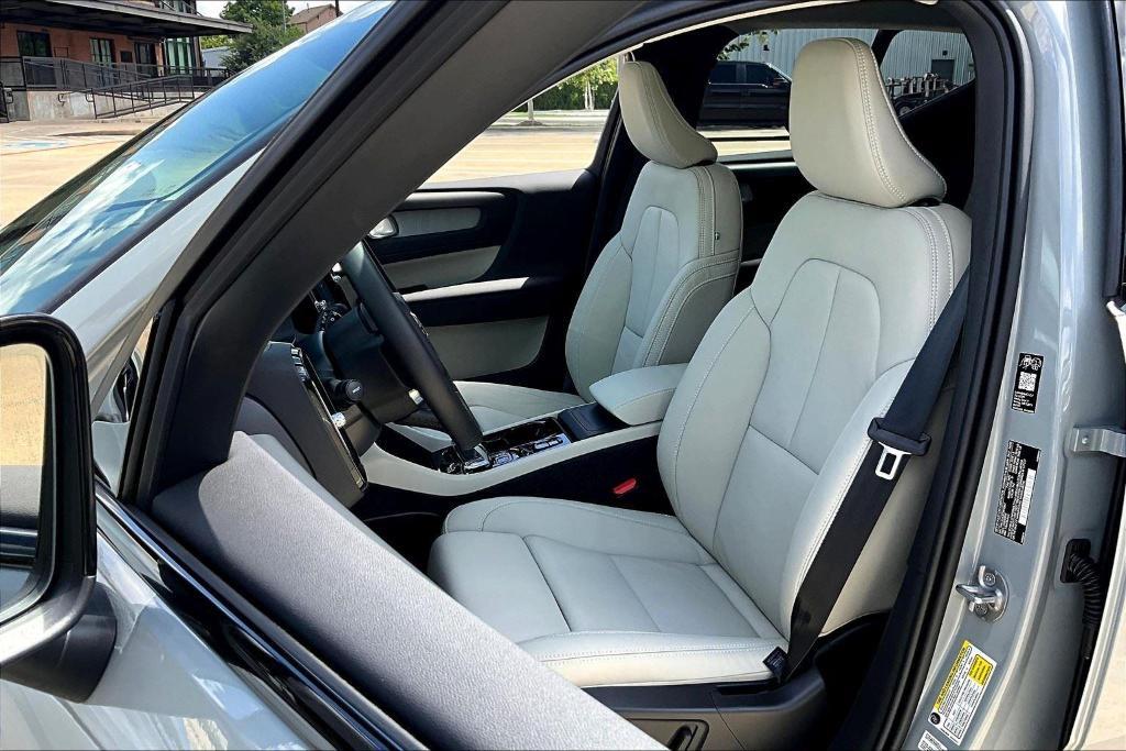 new 2026 Volvo XC40 car, priced at $49,250