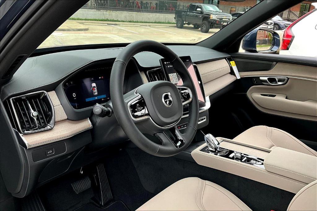 new 2025 Volvo XC90 car, priced at $61,905